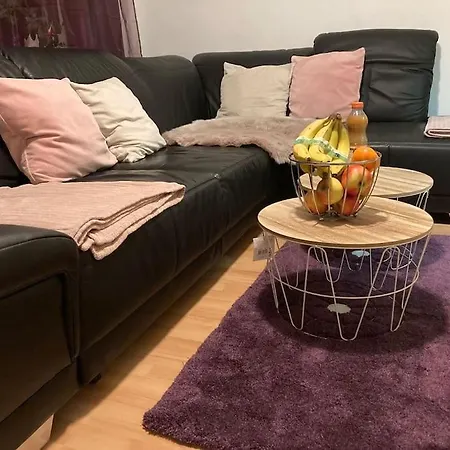 Am Rhein Ganze Netflix Internet 1000 Mbits, Free Parking * Duisburg